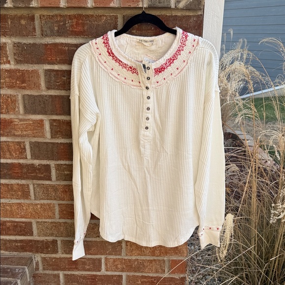 We the Free Ladies M Oversized Holly Henley Top w/Red Embroidery & Stitching - Picture 2 of 13